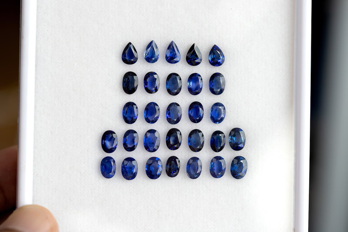 1 carat of Calibrated 7x5mm Royal Blue Heated Only Natural Ceylon Sapphire Parcel Oval & Pear shapes|free selection|srilanka sapphire